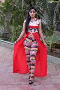 Pallabi Ghosh Photos