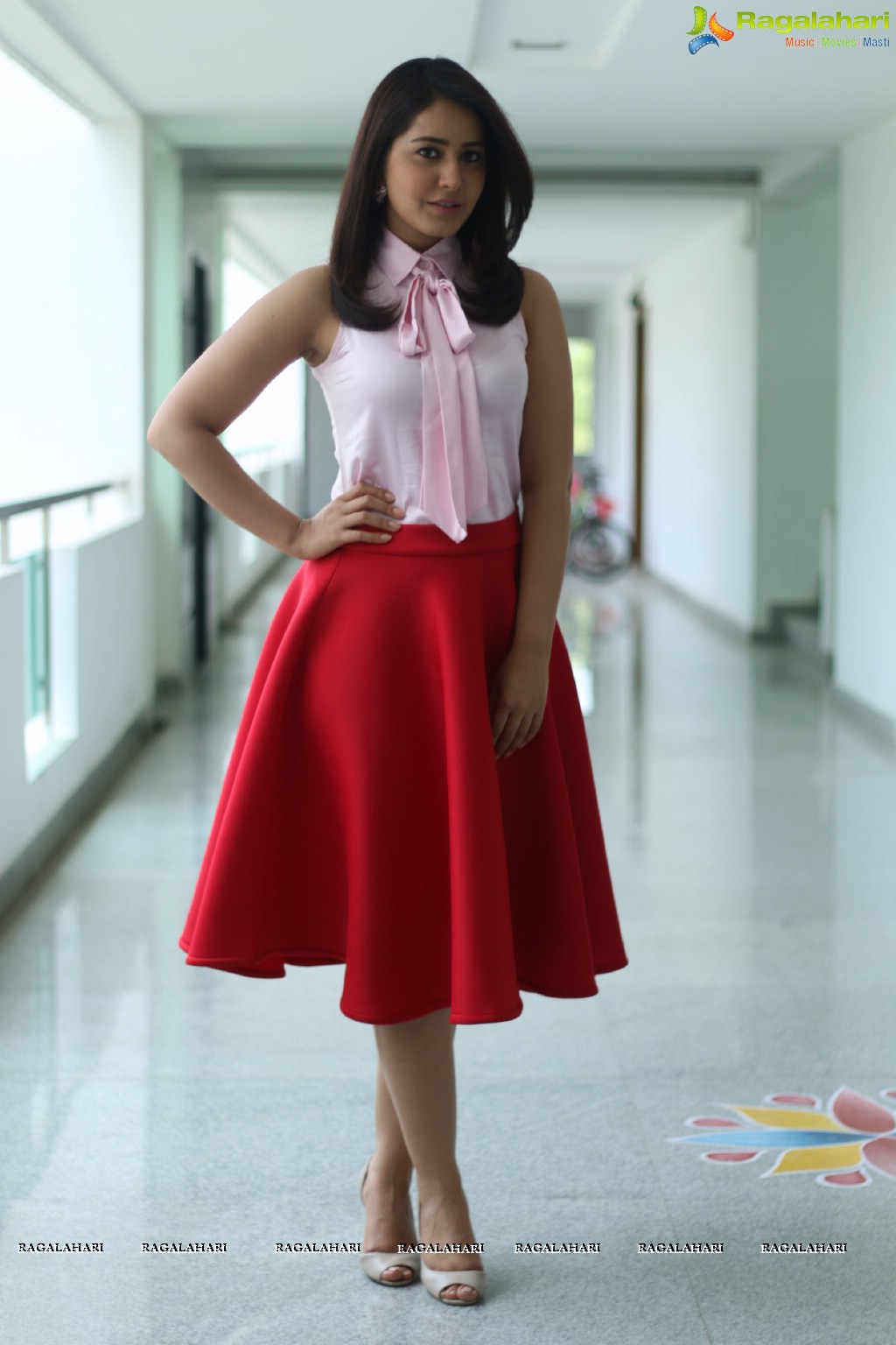 Beautiful Raashi Khanna in Red Dress Photos