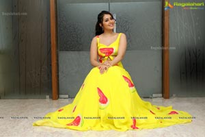 Raashi Khanna in Yellow Dress