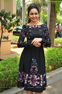 Sarrainodu Rakul Preet Singh