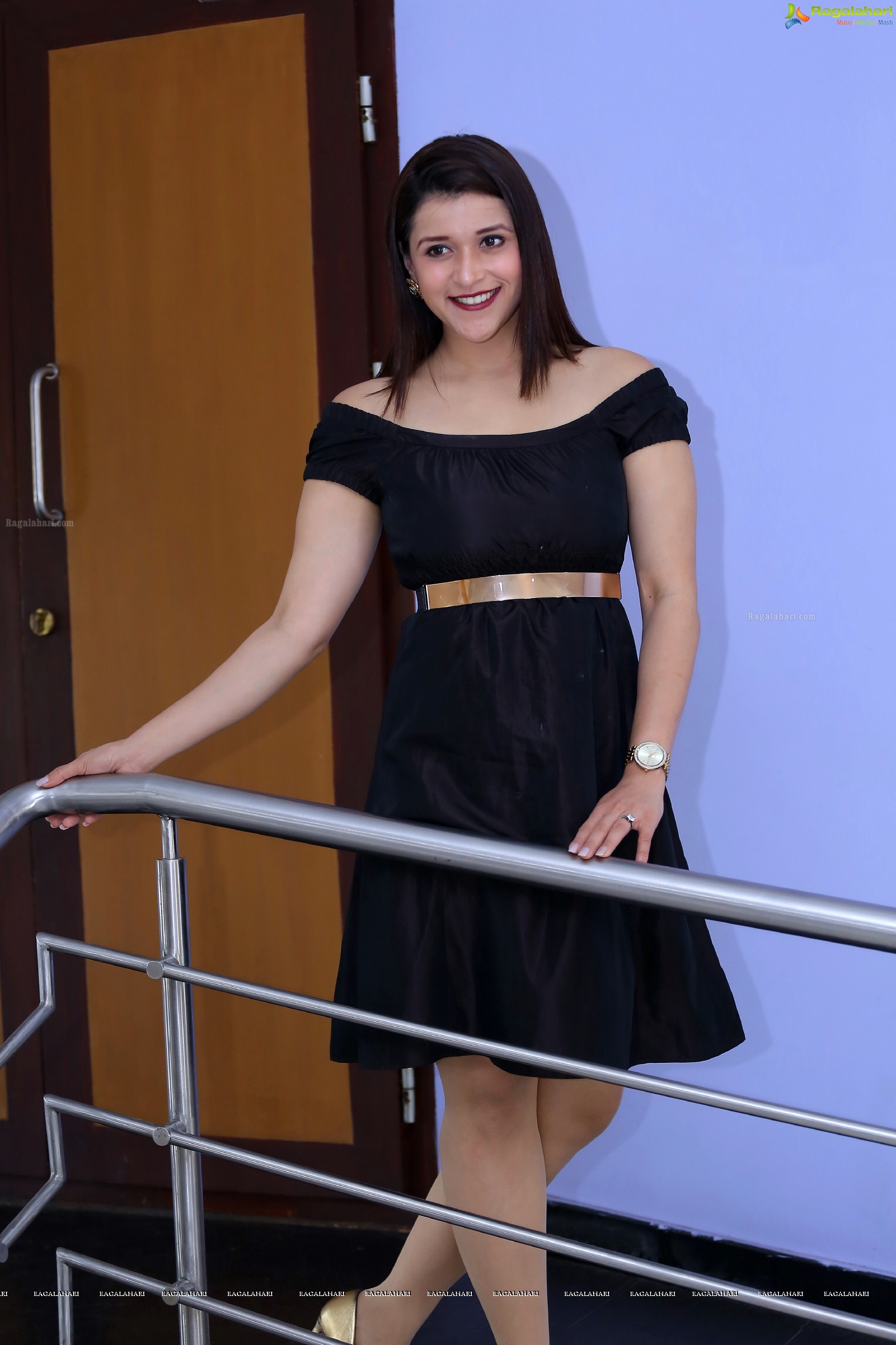 Mannara Chopra (High Definition)