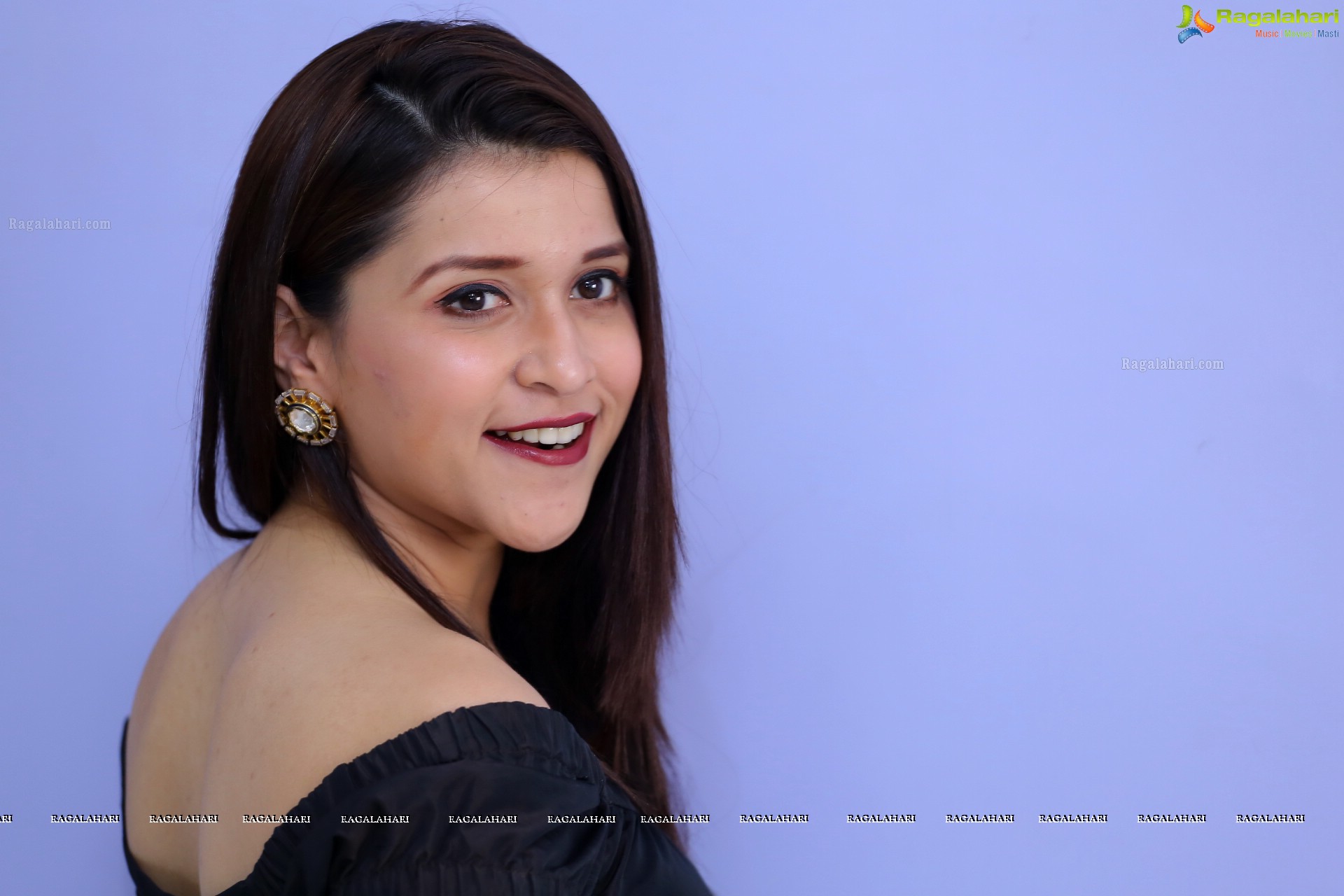 Mannara Chopra (High Definition)