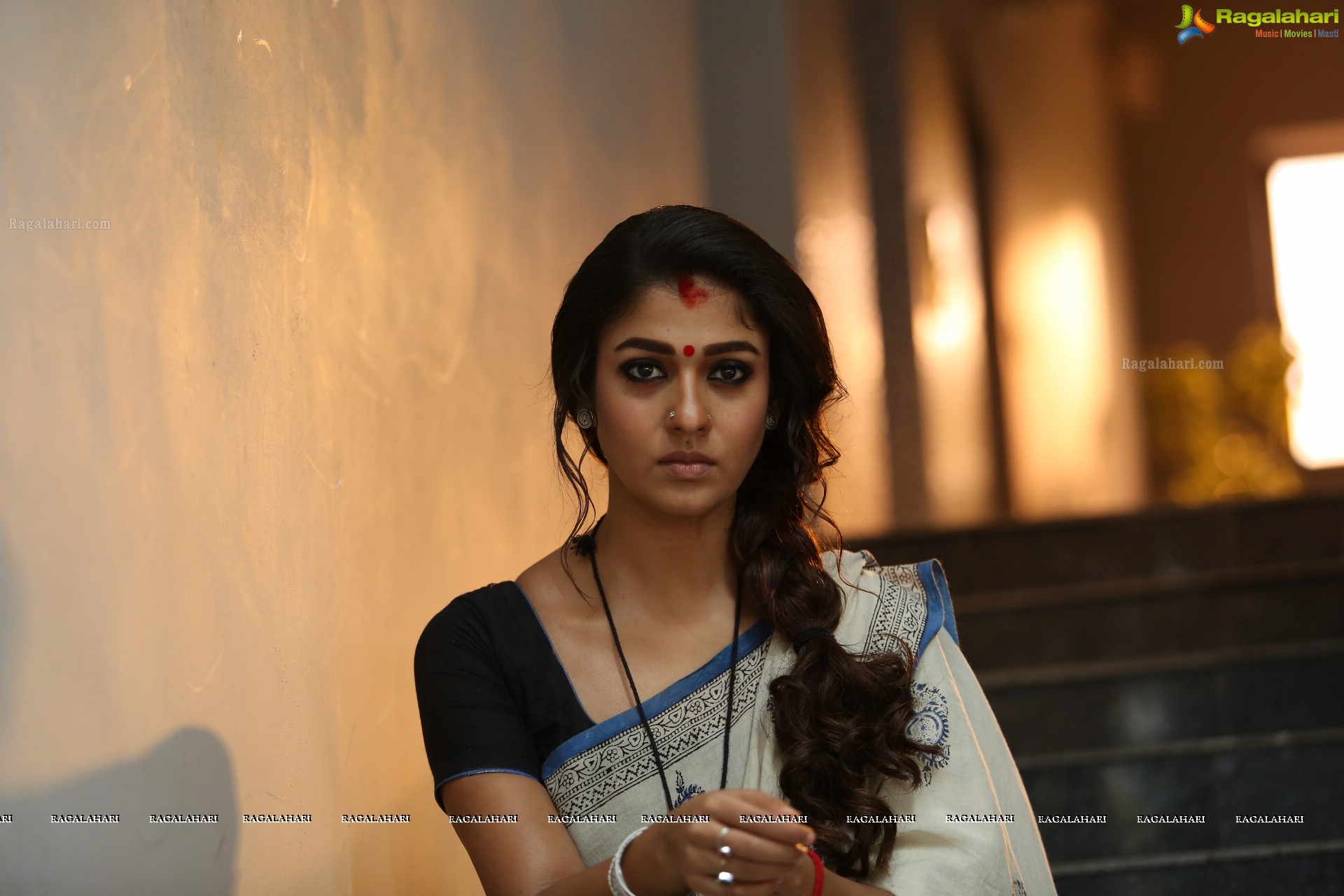 Nayantara Stills in Vasuki, HD Photo gallery, Images