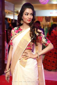 Rraxshmi Tthakur at Trendz Exhibition Inaguration