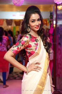 Rraxshmi Tthakur at Trendz Exhibition Inaguration