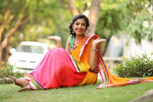 Khushboo Maheshwari Half Saree