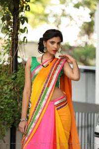 Khushboo Maheshwari Half Saree