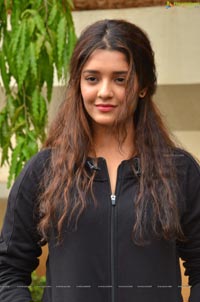 Ritika Mohan Singh Saala Khadoos