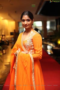 Sandhya Raju