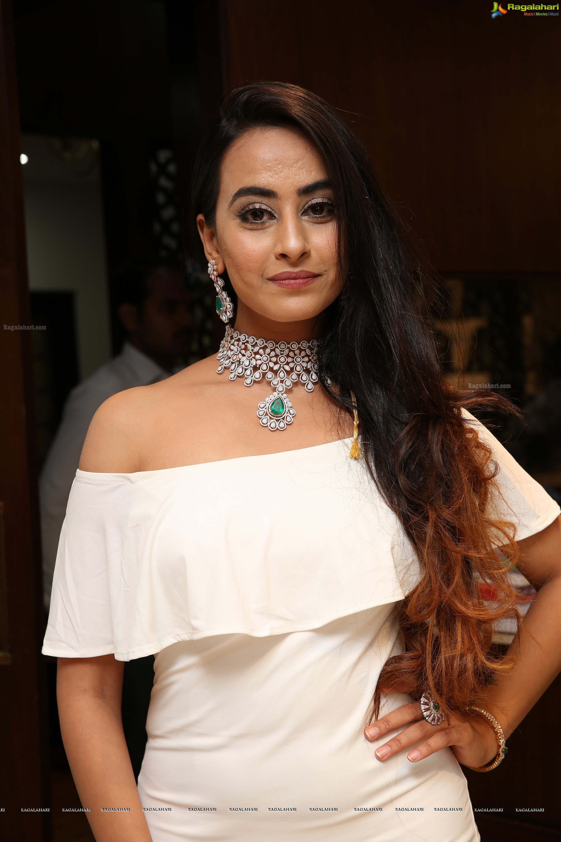 Ameeksha Amy Pawar at Manepally Jewellers Akshaya Tritiya 2018 Jewellery Showcase (High Definition)