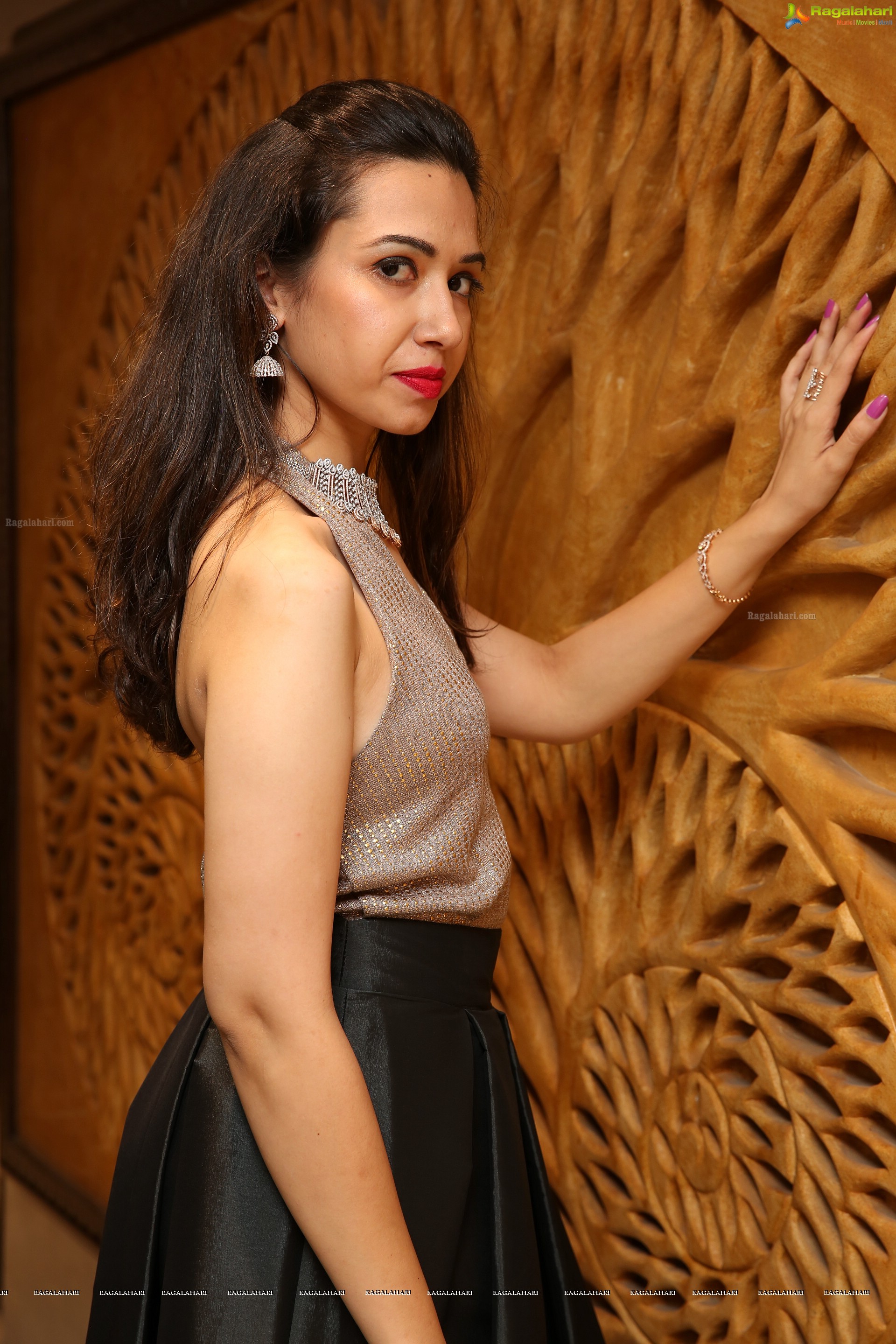 Ankitha Sethi at Manepally Jewellers Akshaya Tritiya 2018 Jewellery Showcase (High Definition)