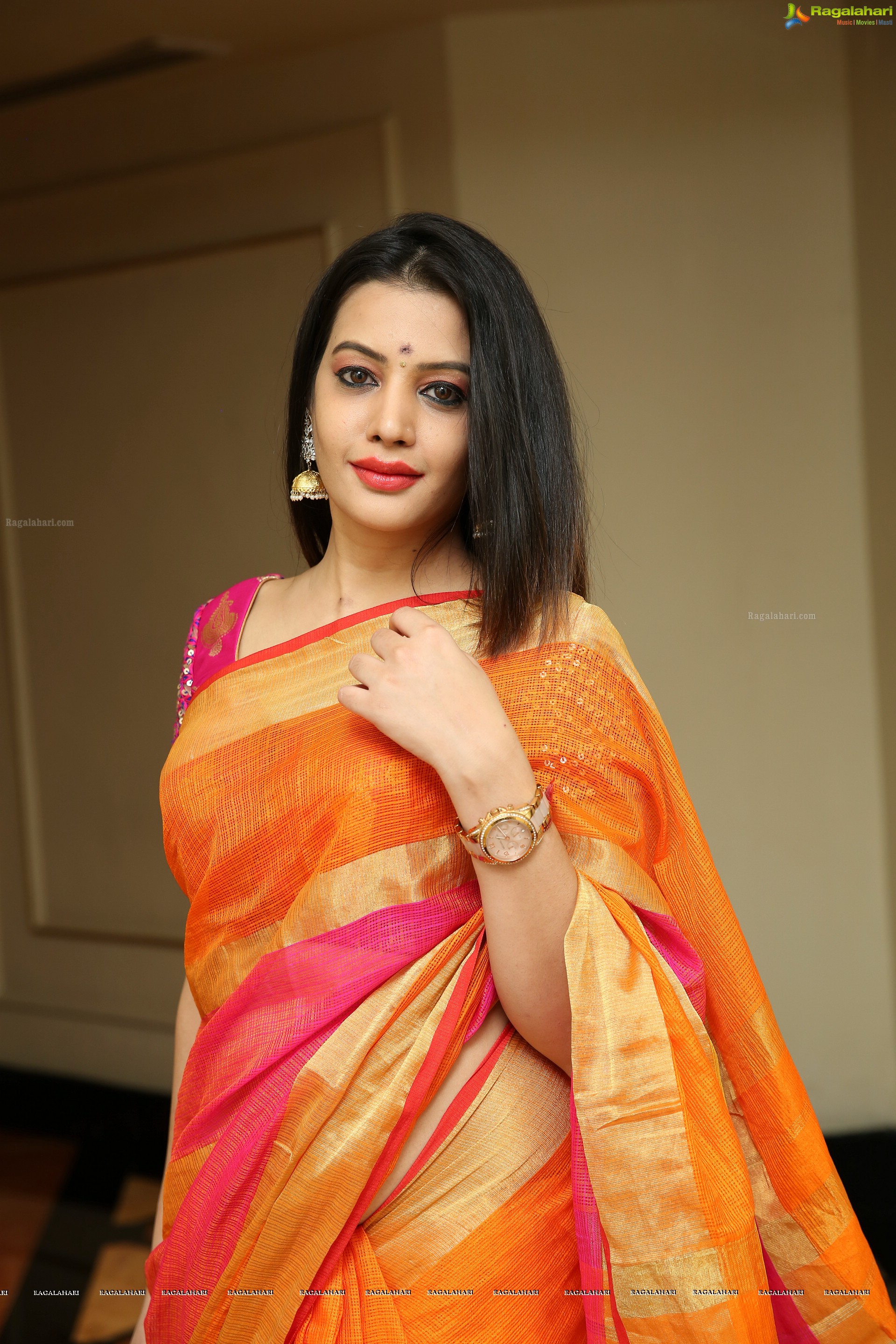 Diksha Panth @ Syle Bazaar Launch - HD Gallery