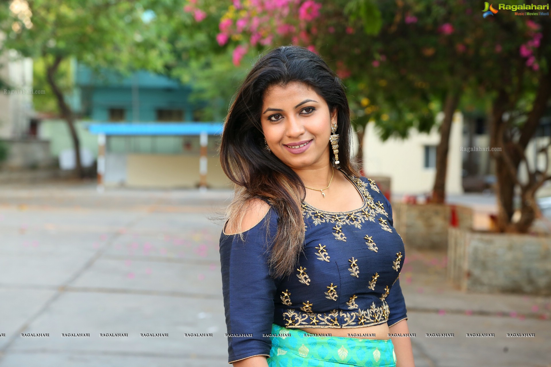 Geethanjali Thasya at Weaves of India Expo (High Definition)