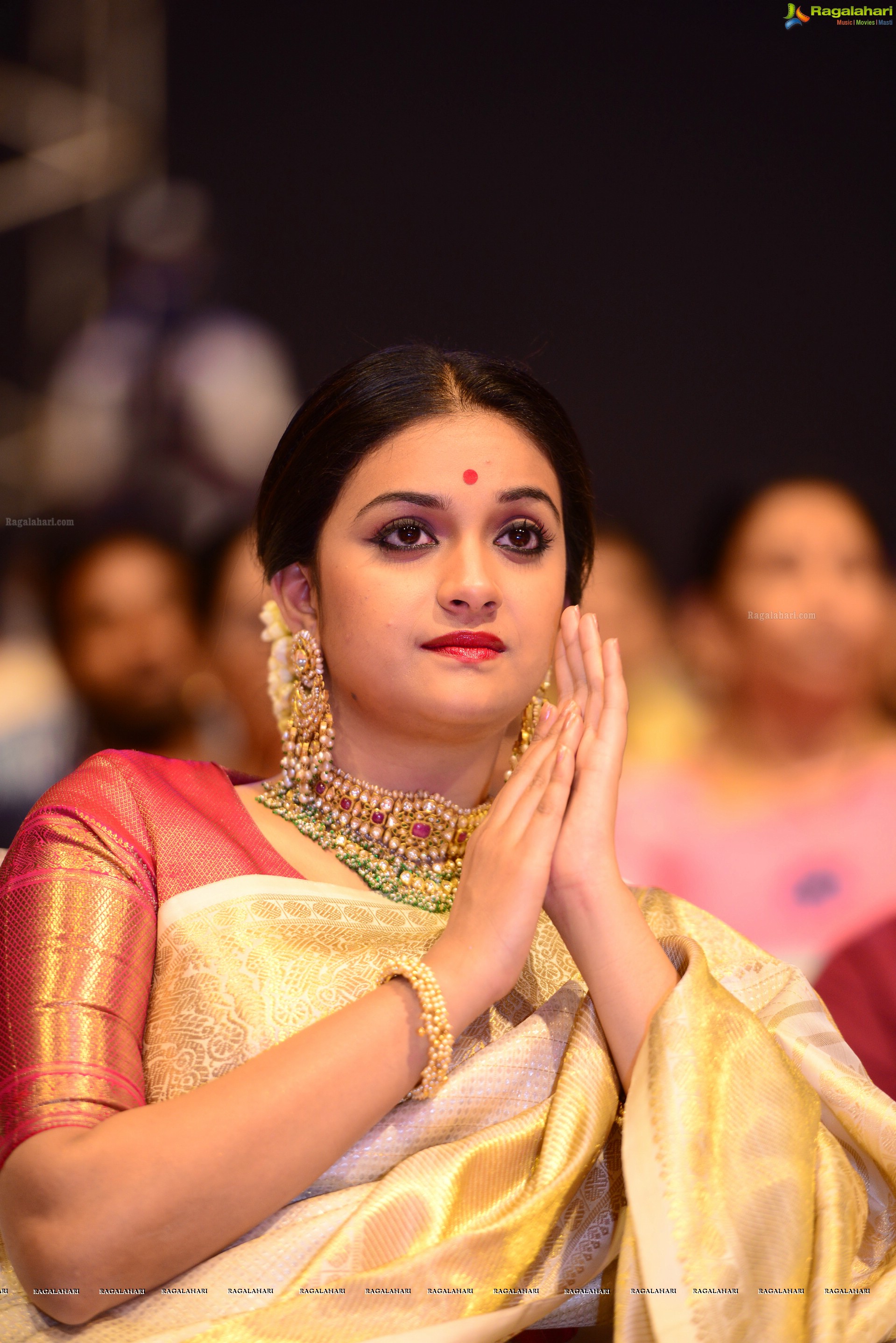 Keerthy Suresh at Mahanati Audio Release (High Definition)