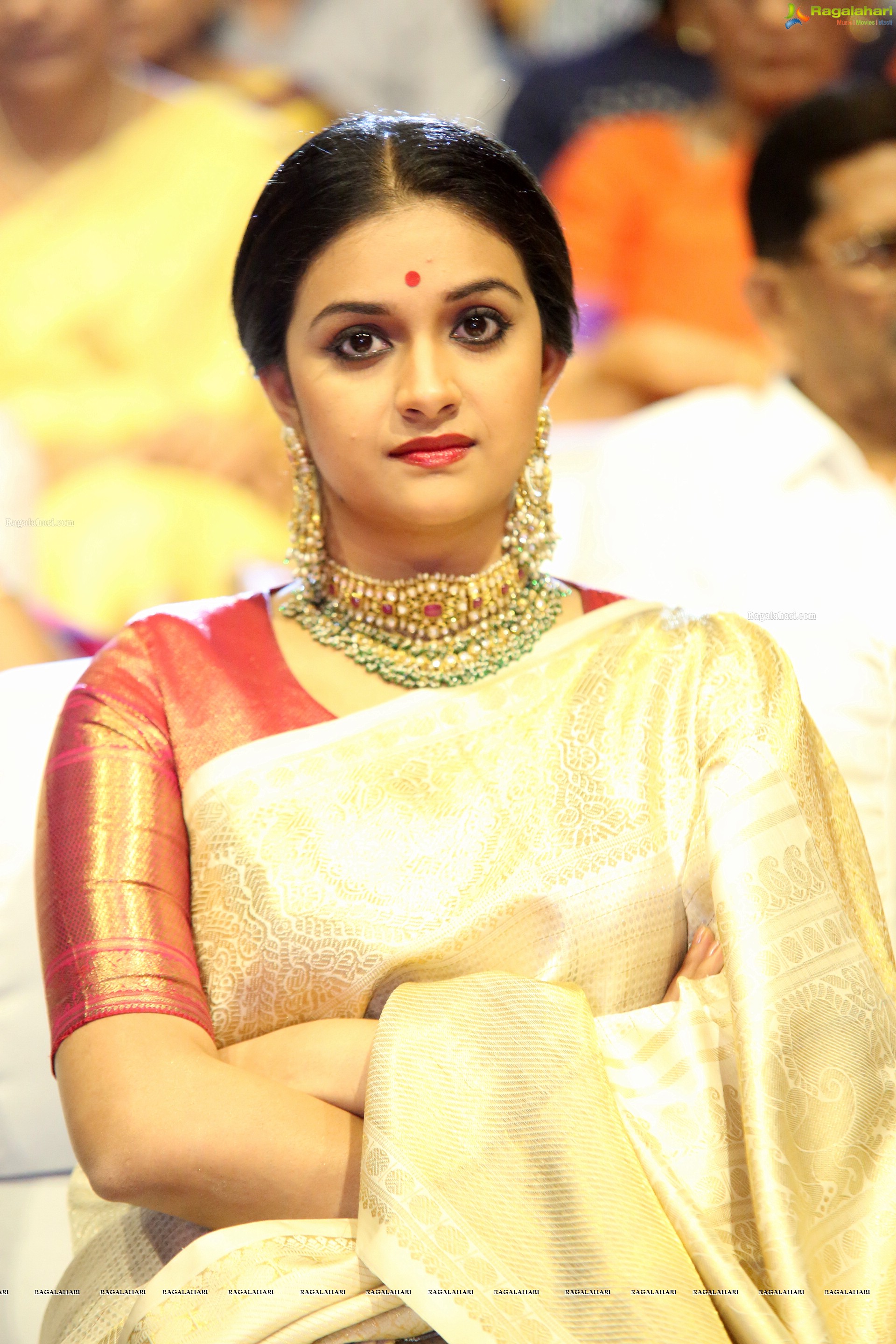 Keerthy Suresh at Mahanati Audio Release (High Definition)