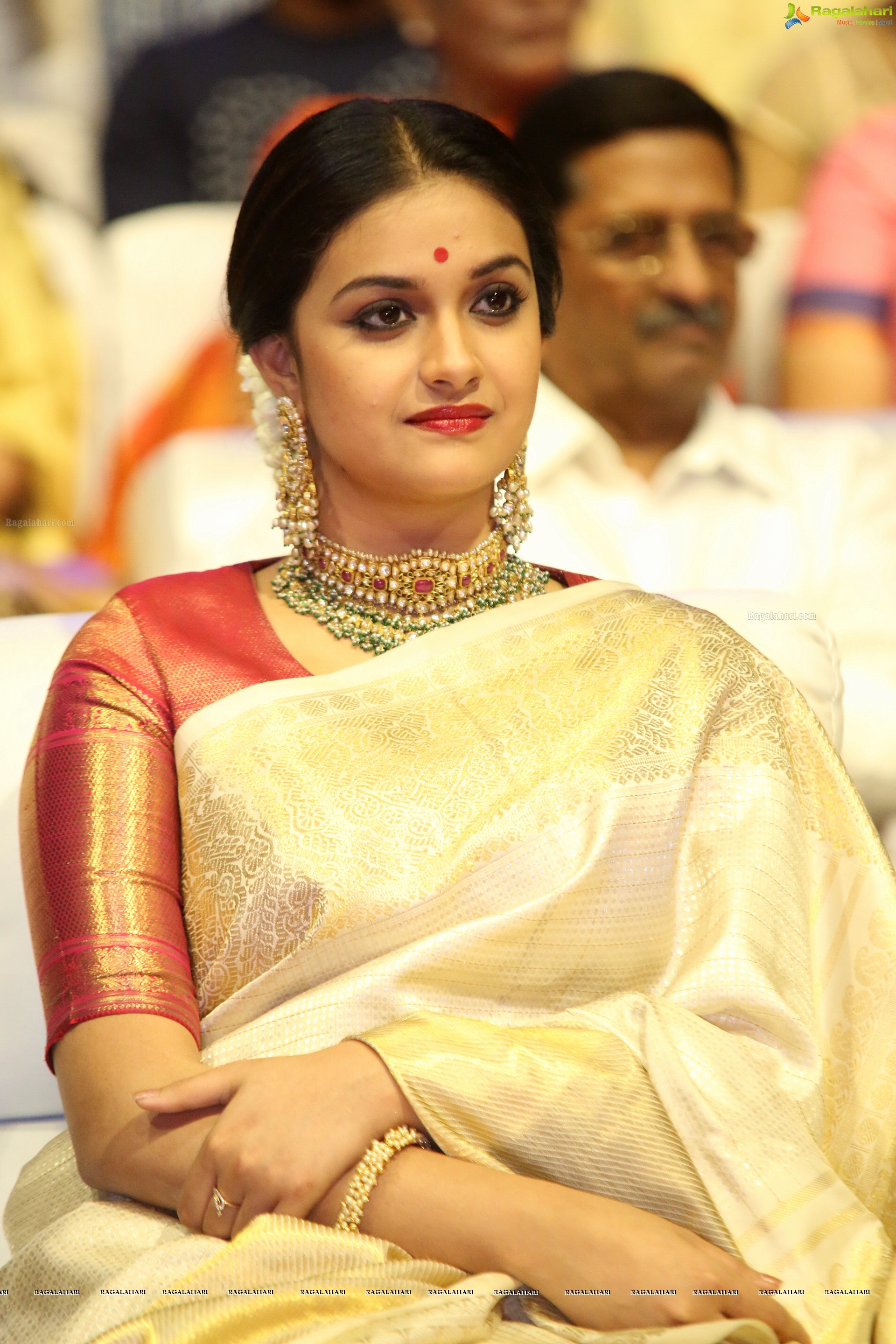 Keerthy Suresh at Mahanati Audio Release (High Definition)