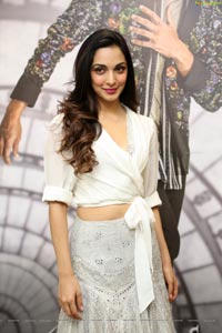 Bollywood Kiara Alia Advani