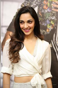 Bollywood Kiara Alia Advani