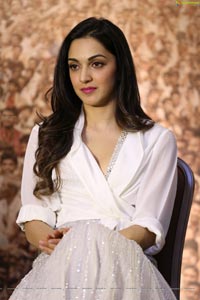 Bollywood Kiara Alia Advani