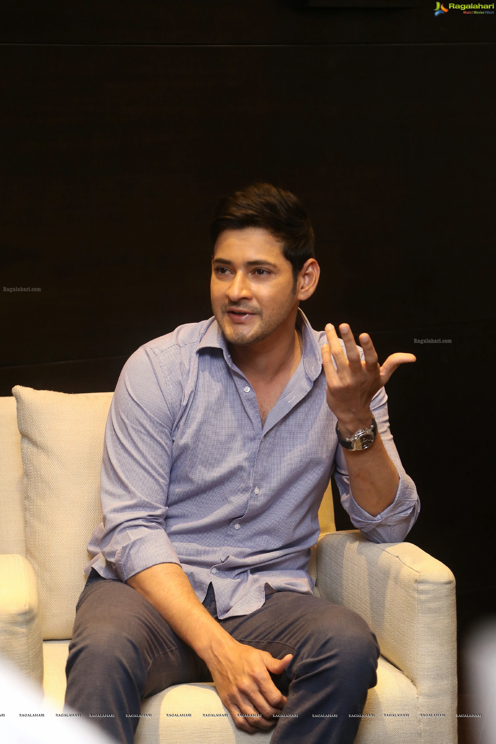 Mahesh Babu at Bharat Ane Nenu Interview (High Definition)