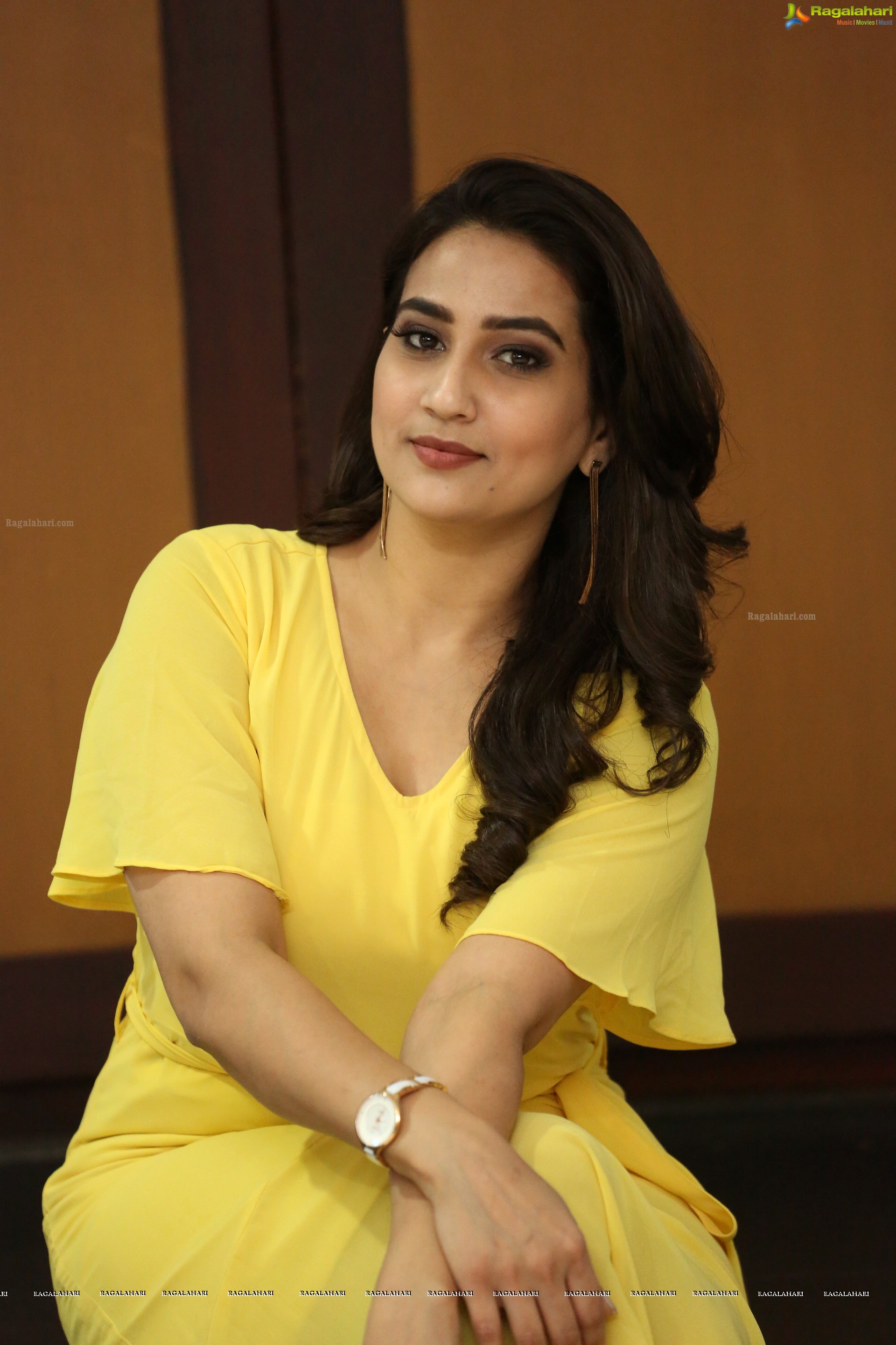 Manjusha at Taxiwala Teaser Launch (High Definition)