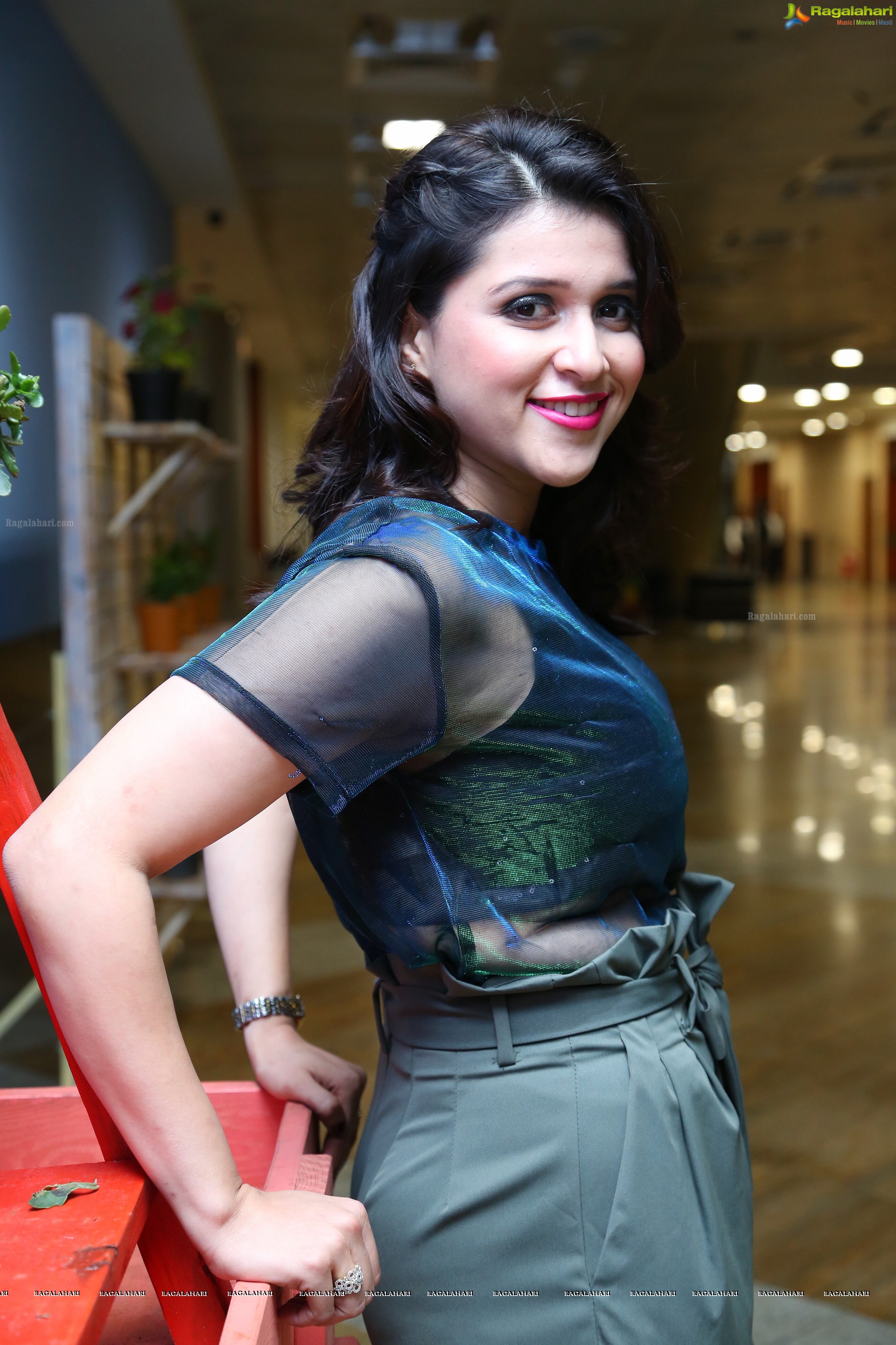 Mannara Chopra at Hi-Life Luxury Fashion Exhibition Curtain Raiser (High Definition)