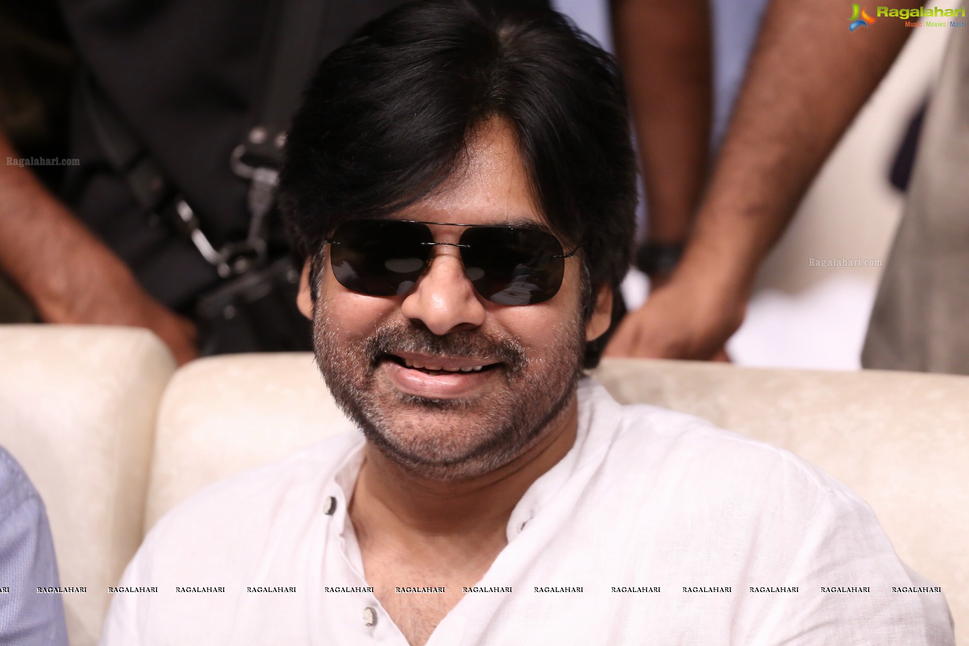 pawankalyan-rangasthalam102.jpg