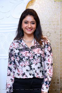 Poonam Bajwa @ Kalasha Fine Jewels 1st Anniversary