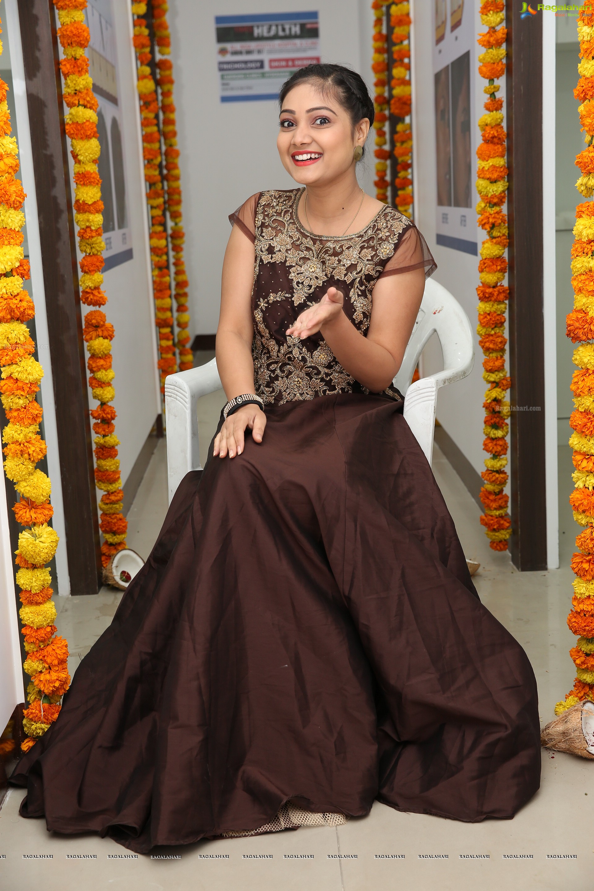 Priyanka Nalkar at Arshi - Skin and Hair Clinic Launch (High Definition)