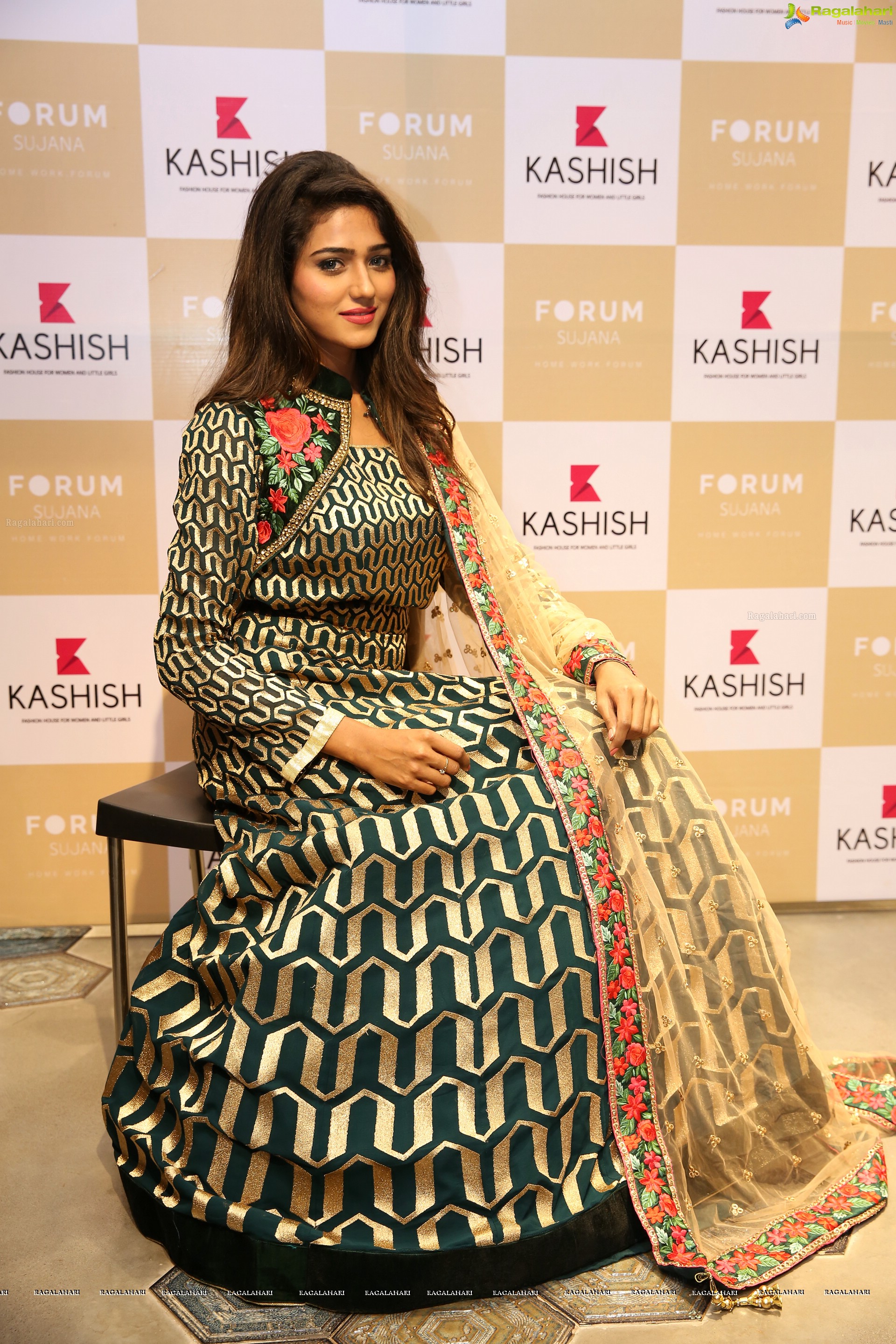 Shalu Chourasiya at Kashish Designer Fashion Luxury Showroom (High Definition)
