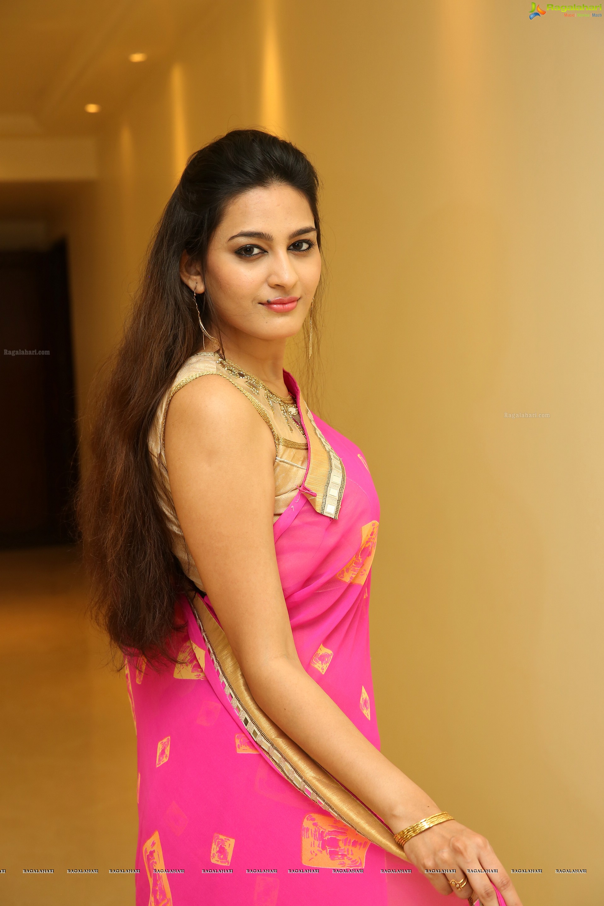 Swetha Jadhav @ Trendz Expo Launch - HD Gallery