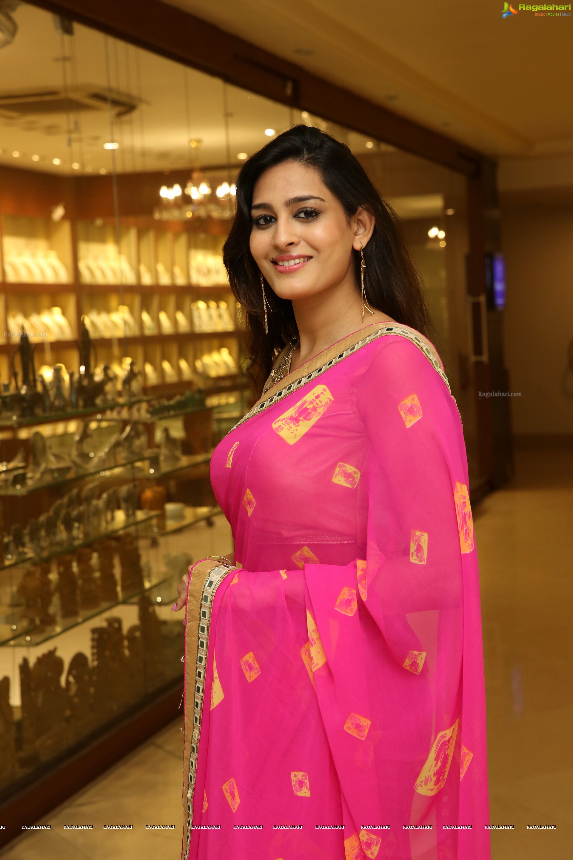 Swetha Jadhav @ Trendz Expo Launch - HD Gallery