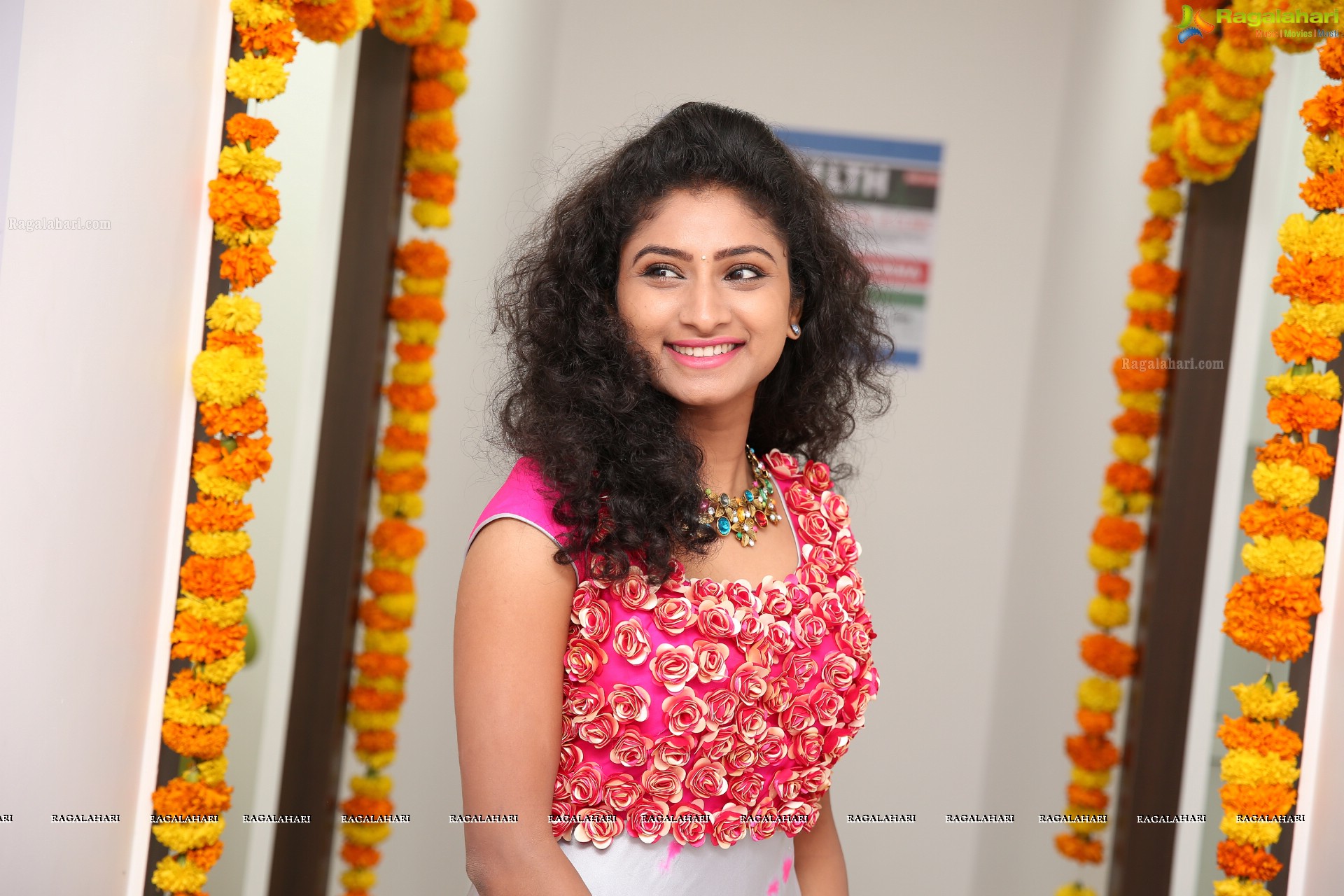 Vishnu Priya at Arshi - Skin and Hair Clinic Launch (High Definition)