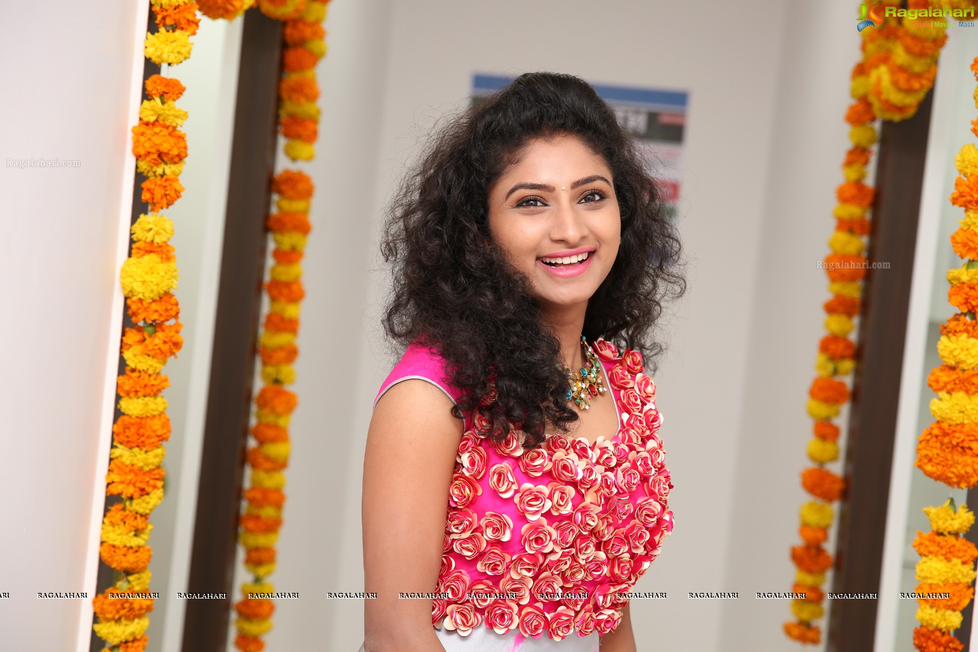 Vishnu Priya at Arshi - Skin and Hair Clinic Launch (High Definition)