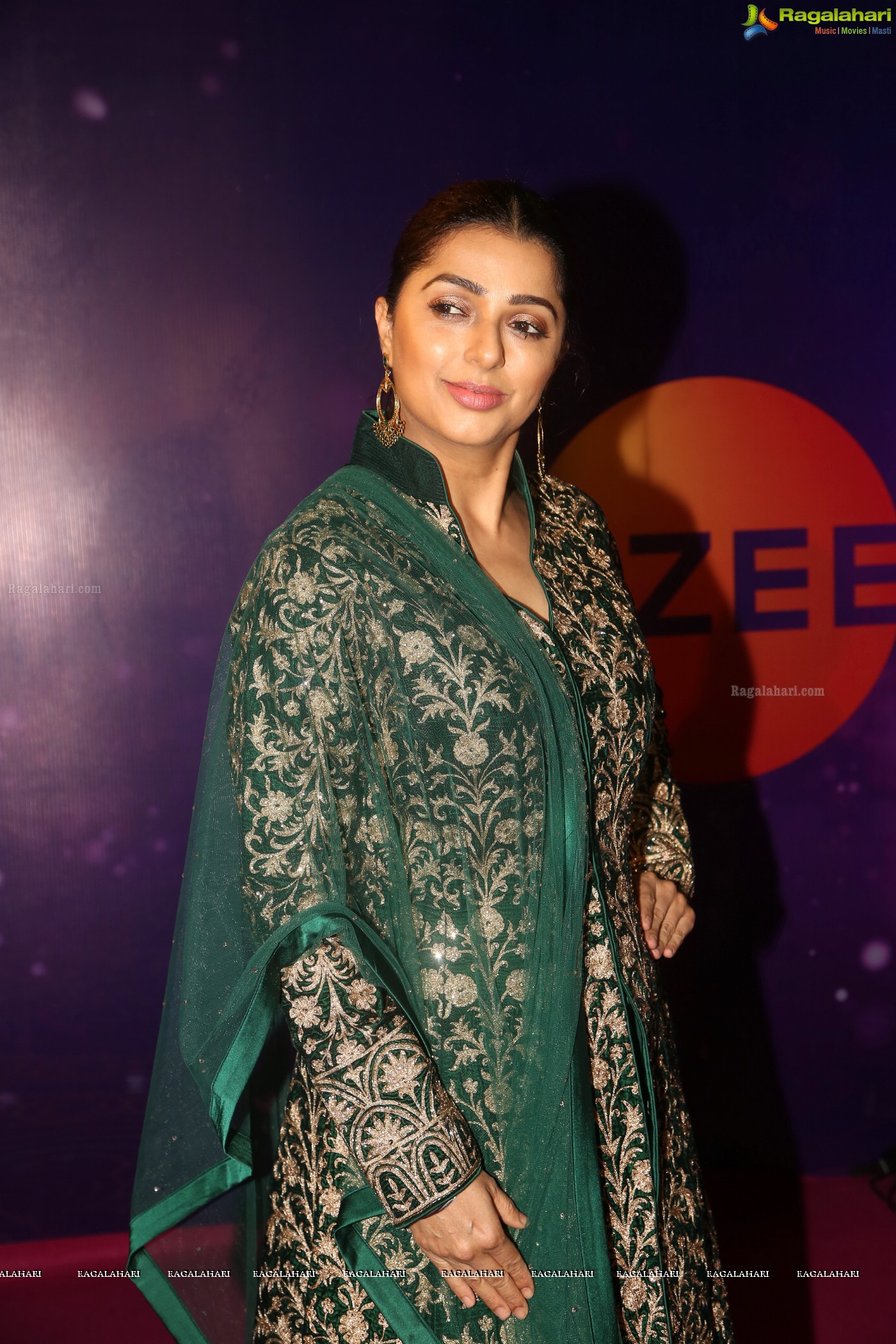 Bhumika at Zee Apsara Awards 2018 (Posters)