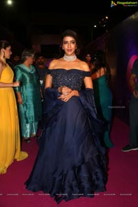 Lakshmi Manchu @ Zee Apsara Awards