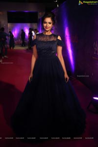 Pujita Ponnada @ Zee Apsara Awards 2018