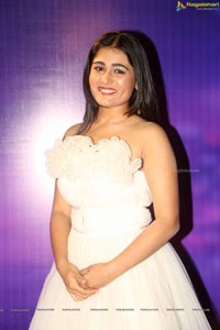 Shalini Pandey @ Zee Apsara Awards 2018