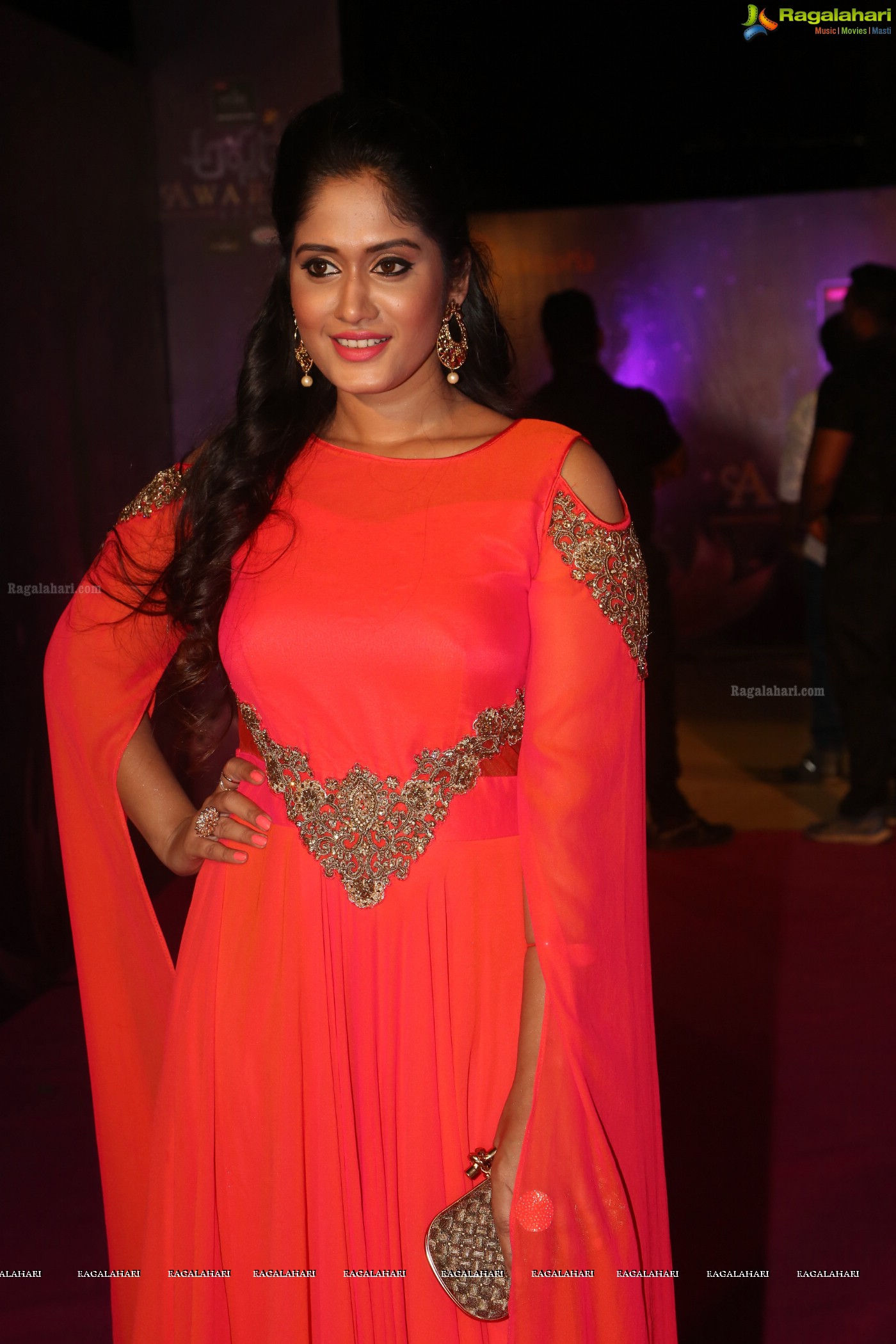 Sowmya Venugopal at Zee Apsara Awards 2018 (Posters)