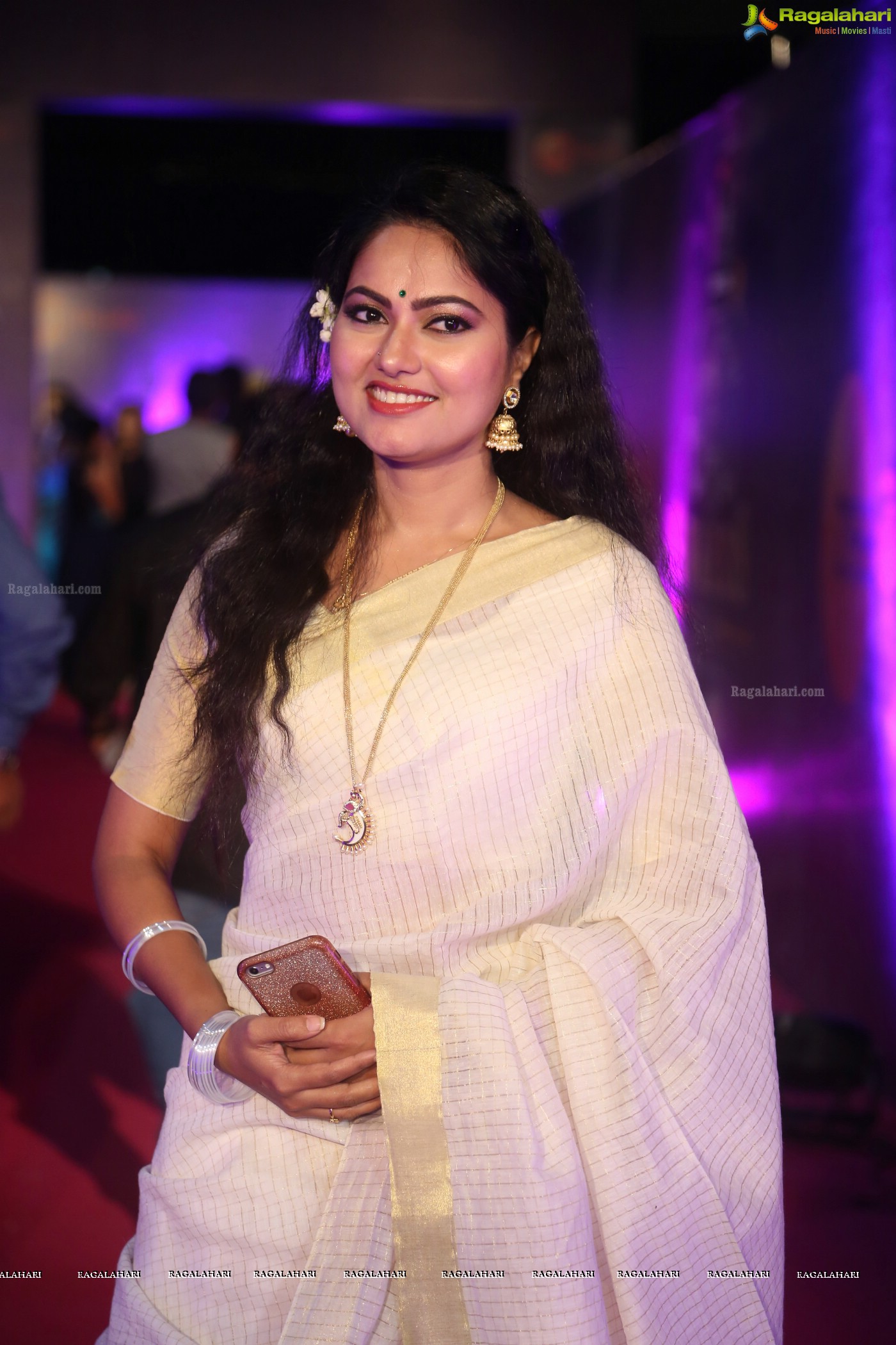 Suhasini at Zee Apsara Awards 2018 (Posters)