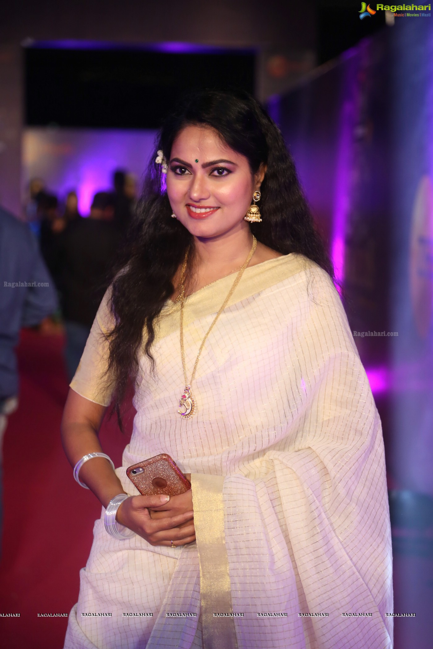 Suhasini at Zee Apsara Awards 2018 (Posters)