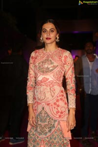 Tapsee Pannu @ Zee Apsara Awards 2018