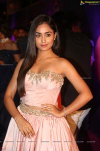 Tridha Choudary at Zee Apsara Awards