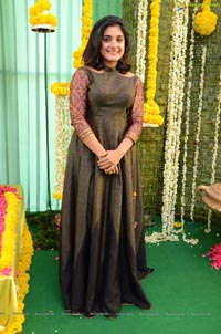 Nivetha Thomas #NKR16