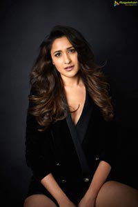 Pragya Jaiswal Ragalahari