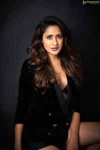 Pragya Jaiswal Ragalahari