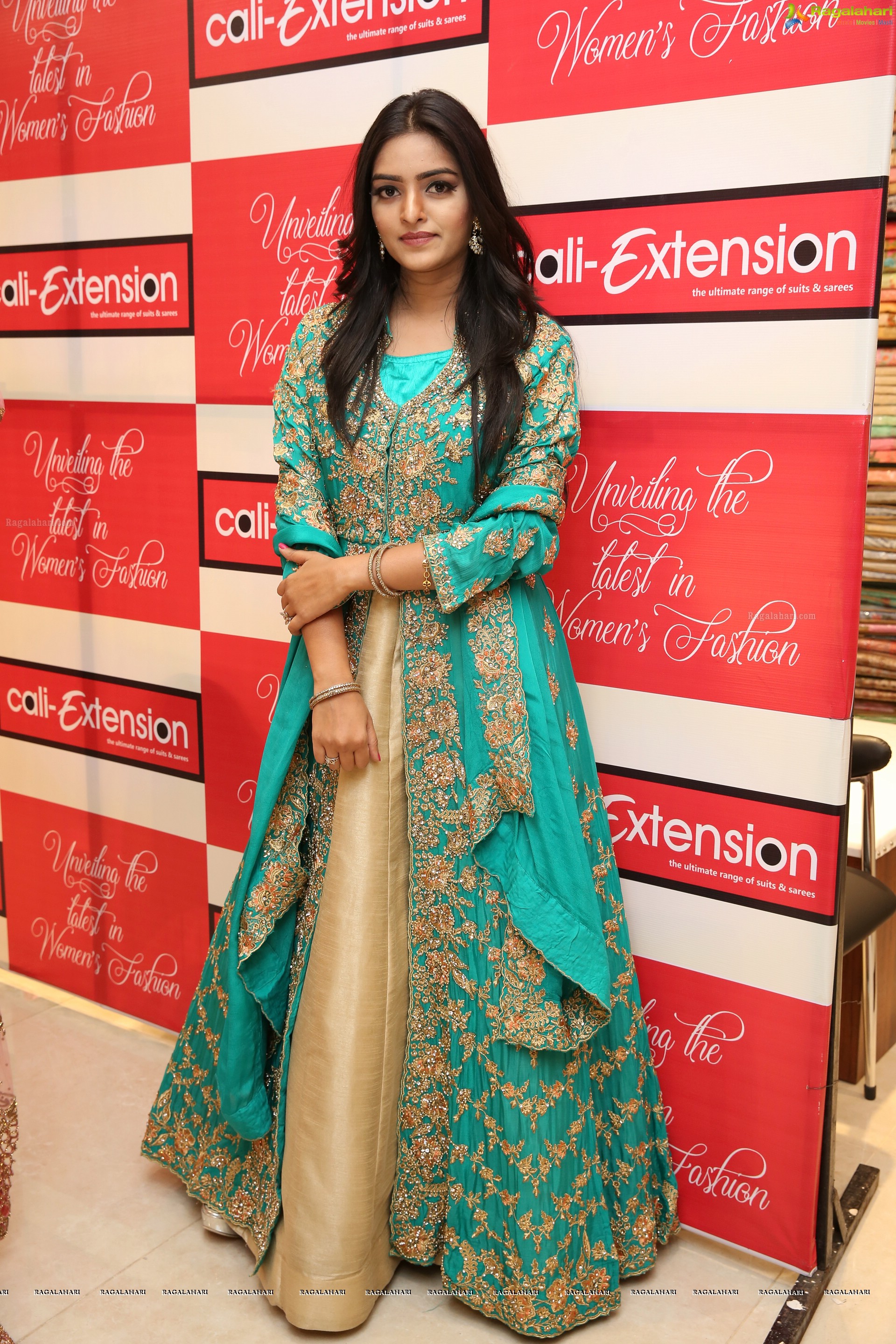 Heena Farheen @ Cali-Extension Launch - HD Gallery