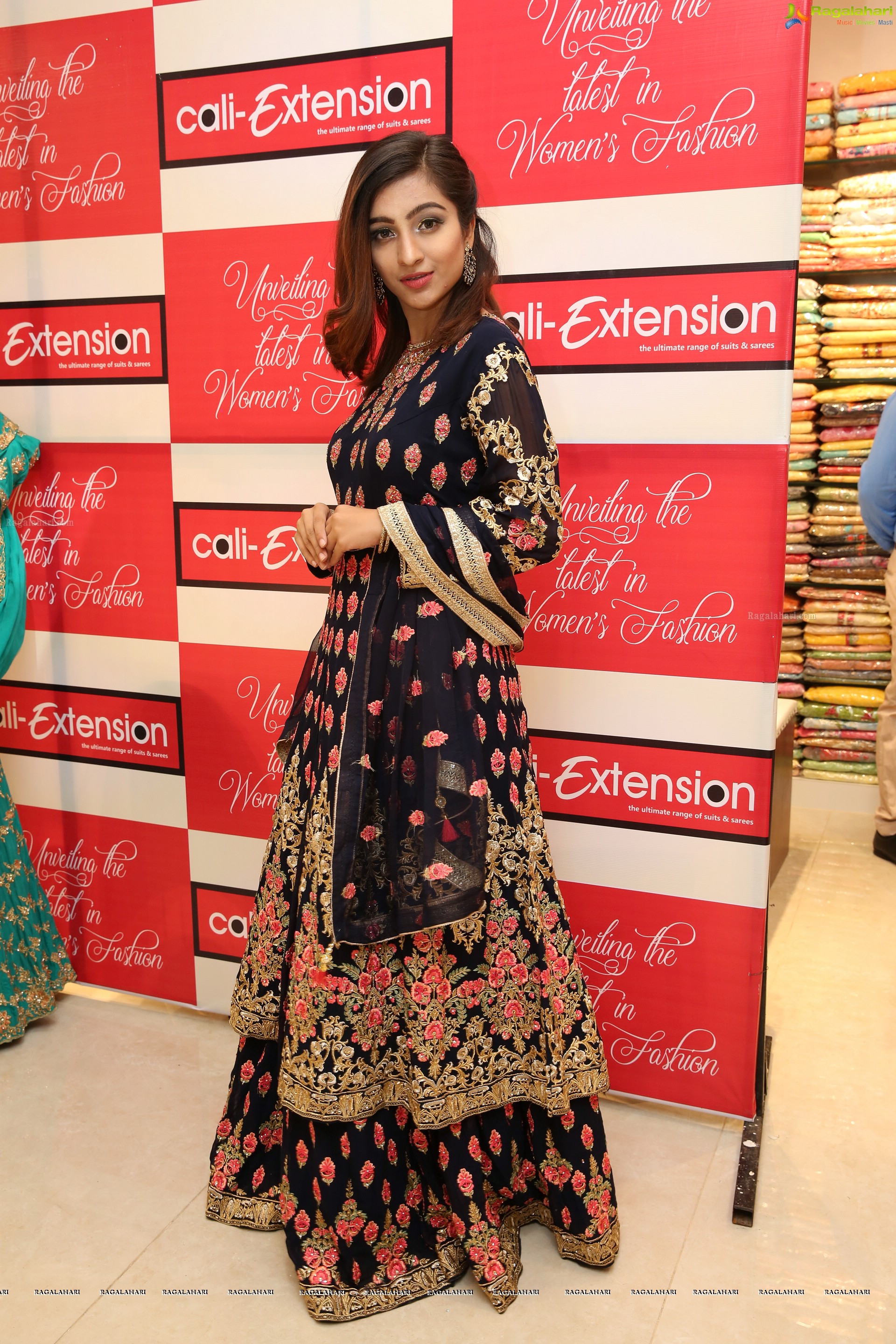 Insha Iqbal @ Cali-Extension Launch - HD Gallery