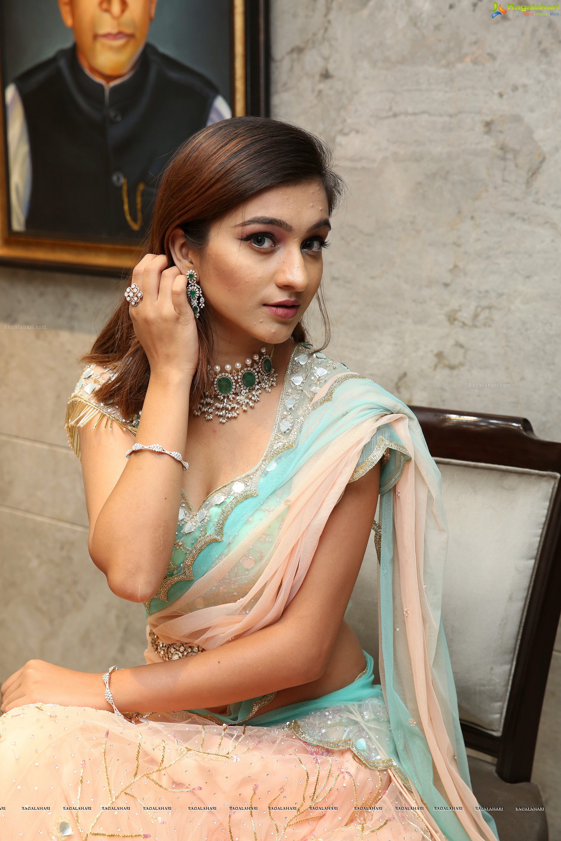 Insha Iqbal @ Kalasha Fine Jewels 2nd Anniversary Celebrations & Fashion Show - HD Gallery