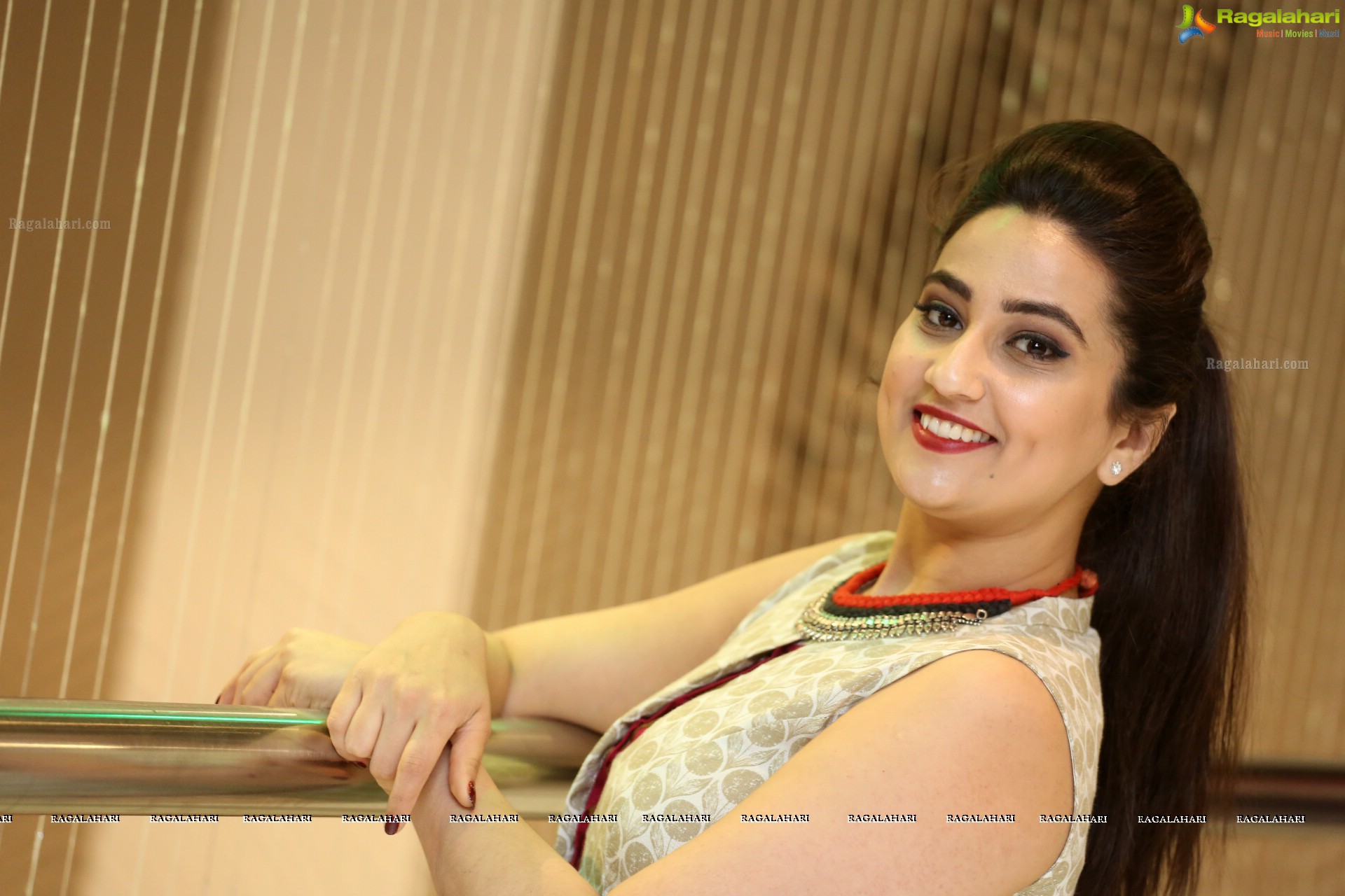 Manjusha @ Yenthavaralaina Audio Launch - HD Gallery